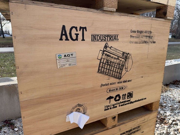 agt-mini-skid-steer-bucket-mixer-m-bkm-image-1