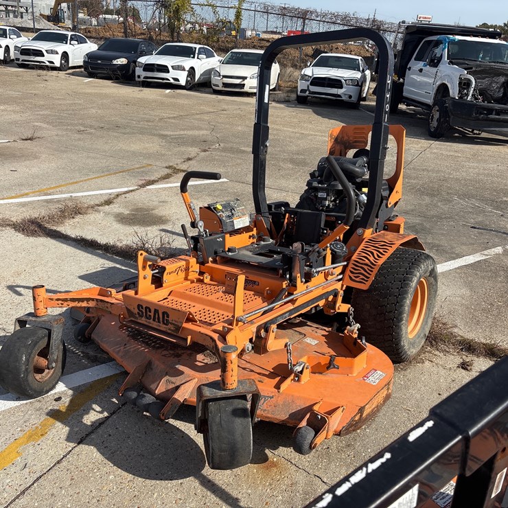 #44 • 2020 TURF TIGER LAWNMOWER