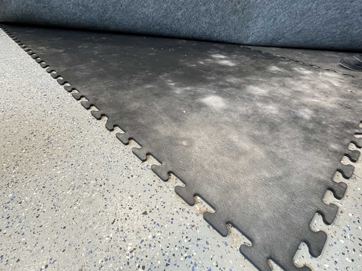 #12919-•-1/4"-thick-rubber-floor-mats-image-5