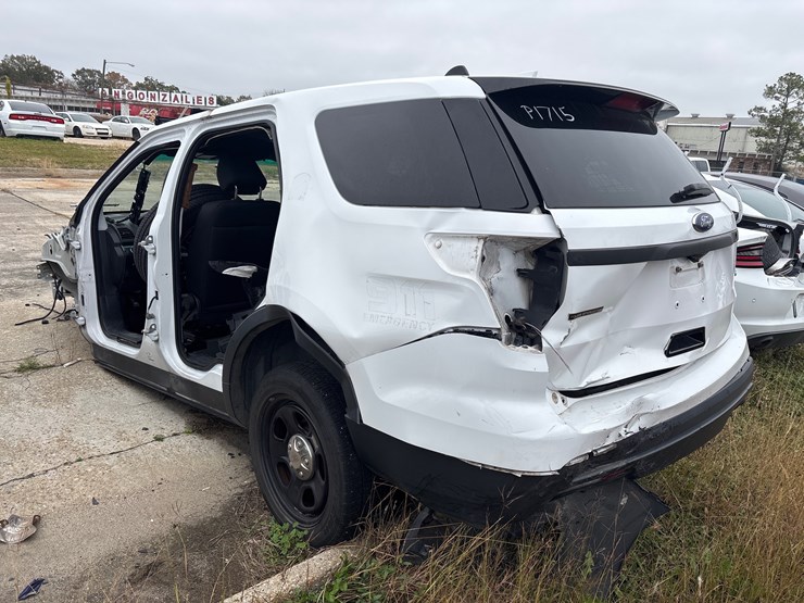 #88-•-2017-ford-interceptor-image-4