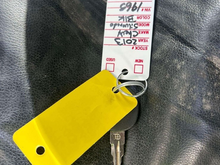 2013-chevrolet-silverado-1500-image-22