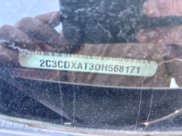 #12-•-2013-dodge-charger-image-16