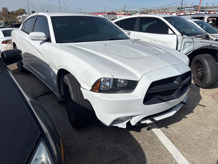 #37-•-2012-dodge-charger-image-2
