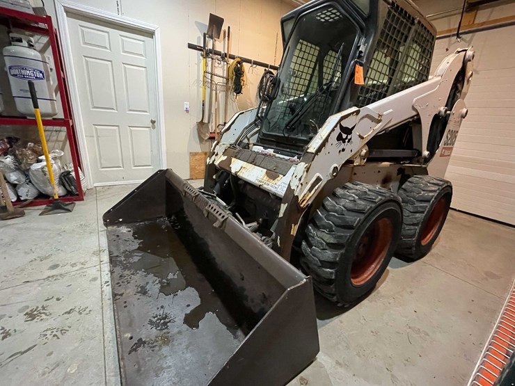 #7366-•-bobcat-compact-skid-steer-loader-image-1
