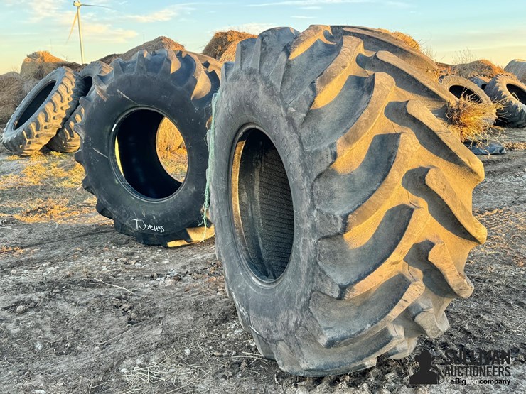firestone-800/65r32-combine-tires-(bid-per-unit)-image-10