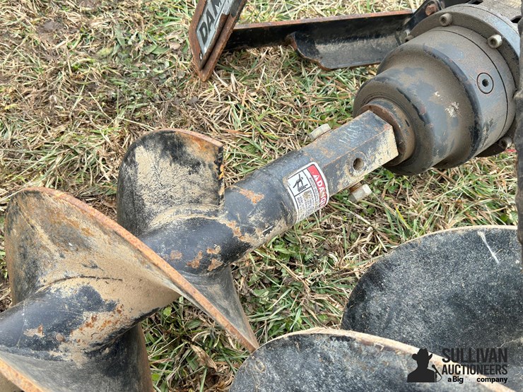 danuser-ep15-skid-steer-hydraulic-auger-digger-image-18