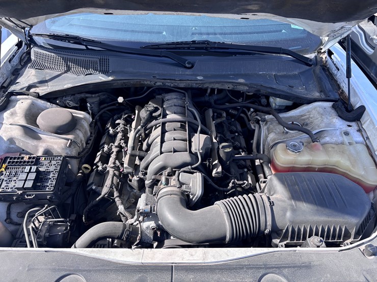 #35-•-2012-dodge-charger-image-13