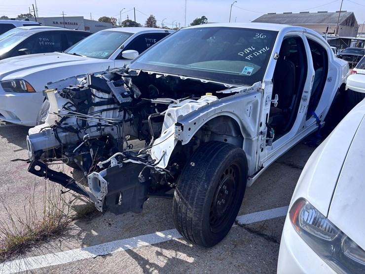 #36-•-2018-dodge-charger-image-1