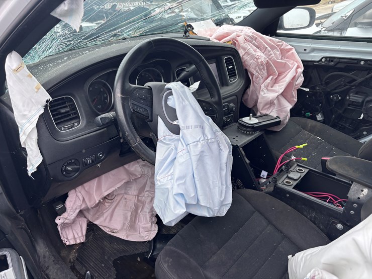 #74-•-2019-dodge-charger-image-4