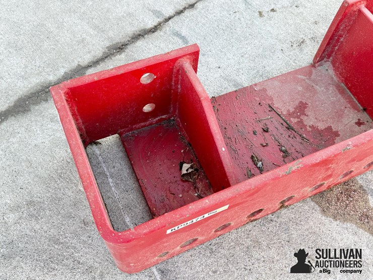 international-tractor-front-weight-bracket-image-10