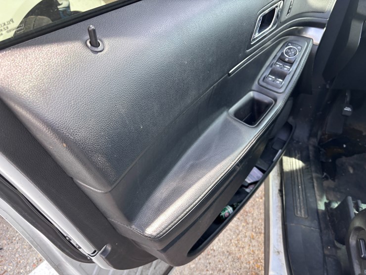 #40-•-2017-ford-interceptor-image-7