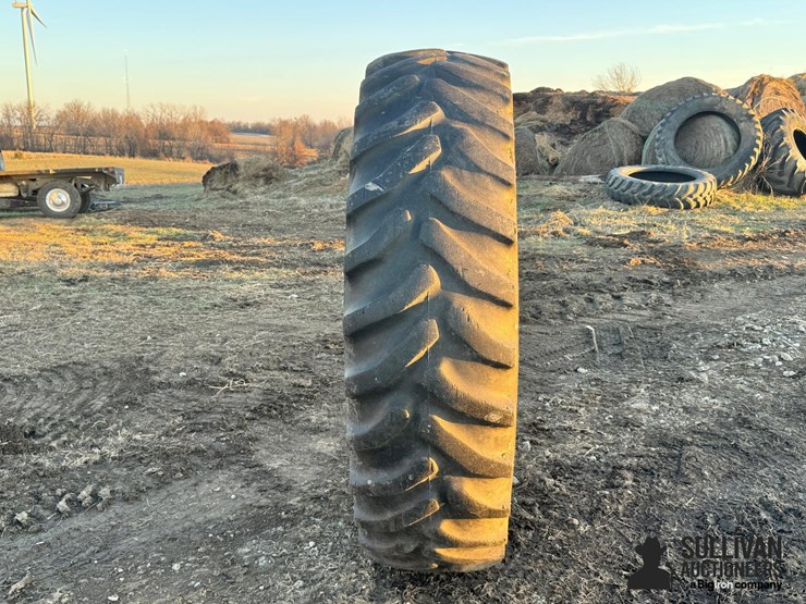 goodyear-dyna-torque-radial-18.4r42-tractor-tire-image-4