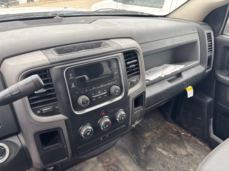 #97-•-2015-dodge-ram-crew-cab-image-6