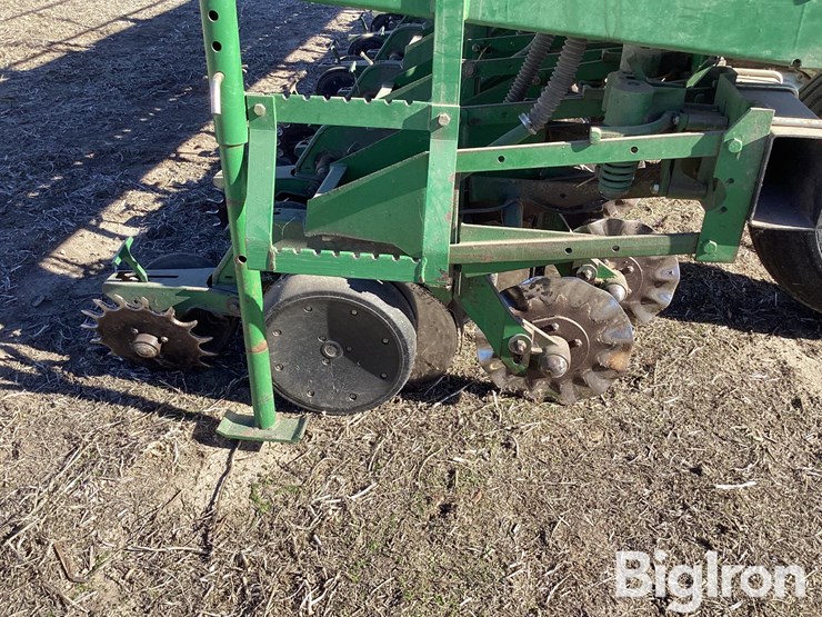 john-deere-1530-image-13