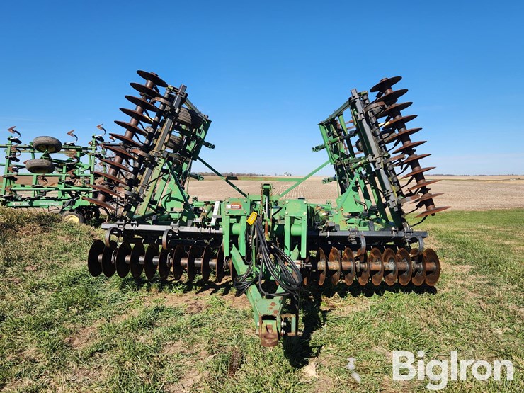 john-deere-726-image-2