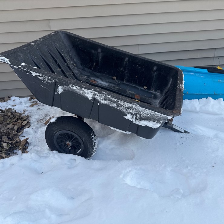 #7672 • Small Garden Trailer