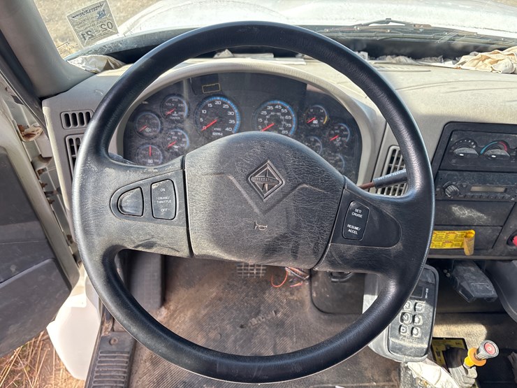 international-durastar-4300-image-10