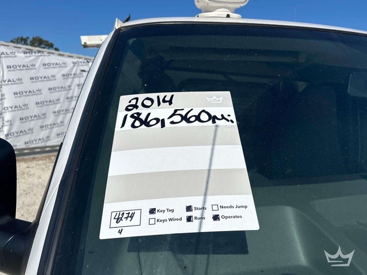 2014-gmc-3500-image-21