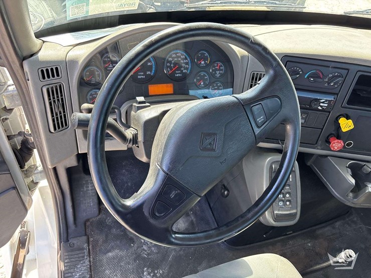 2015-international-transtar-8600-image-24