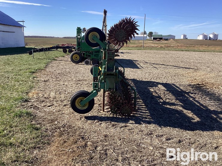 john-deere-400-image-8