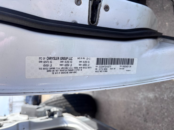 #35-•-2012-dodge-charger-image-11