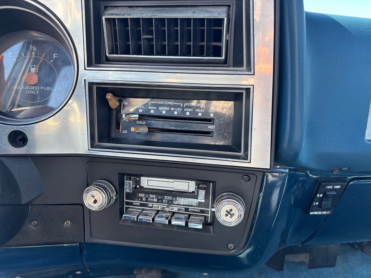 #96-•-1984-chevrolet-silverado-pickup-truck-image-34