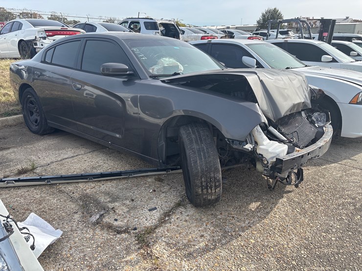 #60-•-2013-dodge-charger-image-1