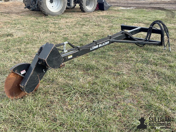 ws-mfg-limb-blazer-12-24-tree-saw-image-1