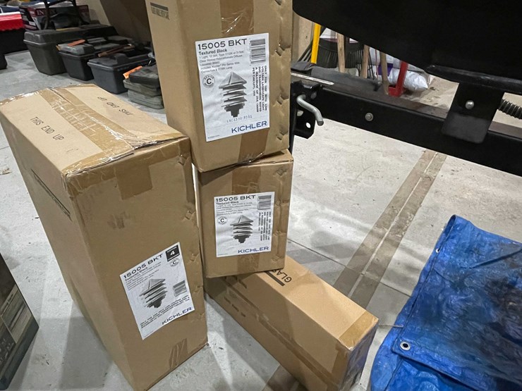 #12943-•-outdoor-lighting-lot-image-1