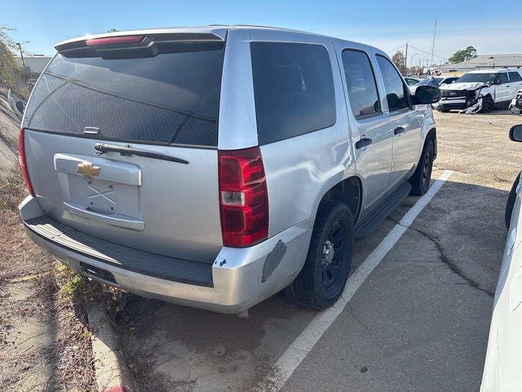 chevrolet-tahoe-image-3