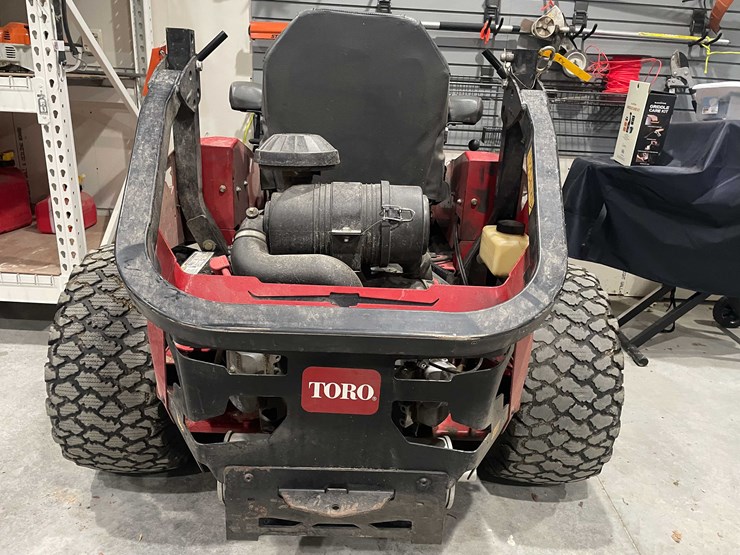 #7370-•-toro-zero-turn-mower-image-3
