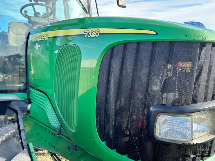 john-deere-7320-image-19
