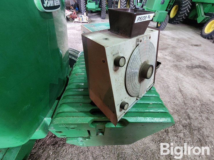 john-deere-200-image-3