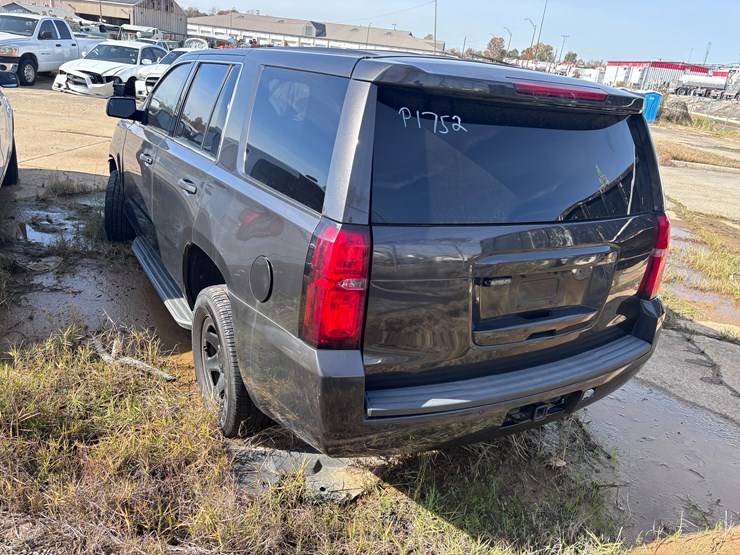 chevrolet-tahoe-image-4