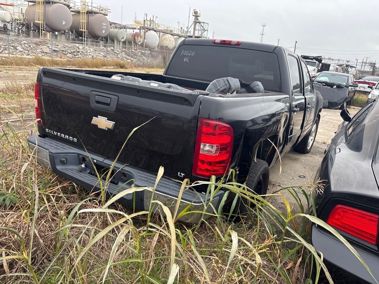 #70-•-2008-chevrolet-silverado-image-4