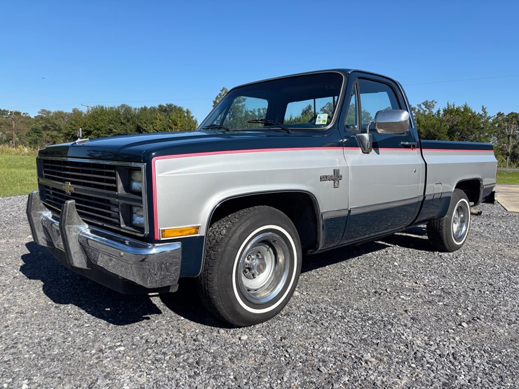 #96-•-1984-chevrolet-silverado-pickup-truck-image-4
