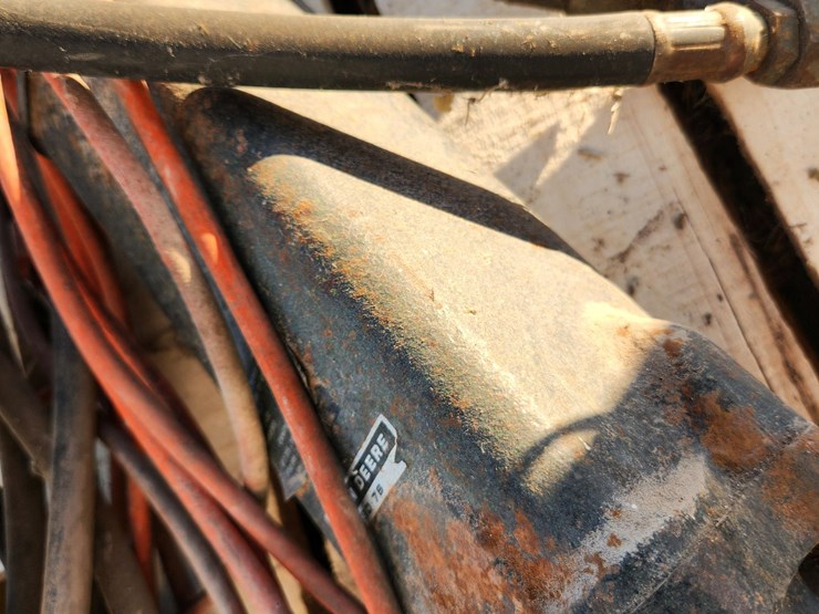 shovels-&-cylinders-image-13