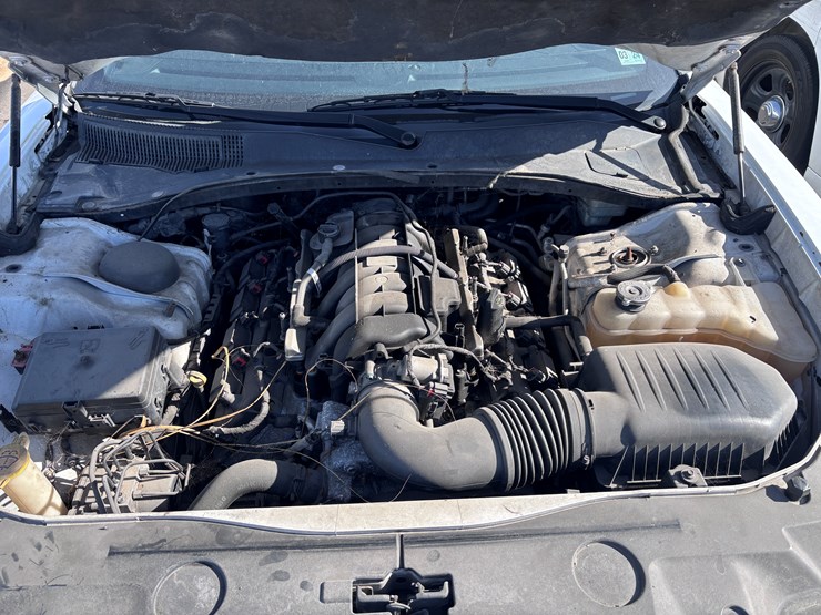 #10-•-2013-dodge-charger-image-13