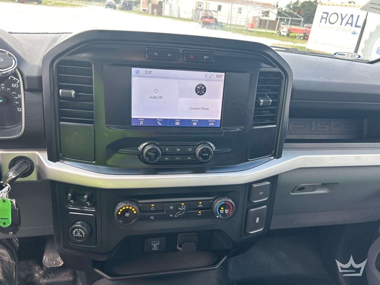 2022-ford-f150-image-14