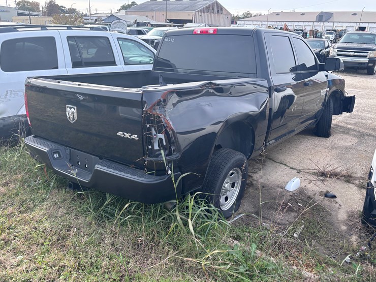 #68-•-2023-dodge-ram-image-3