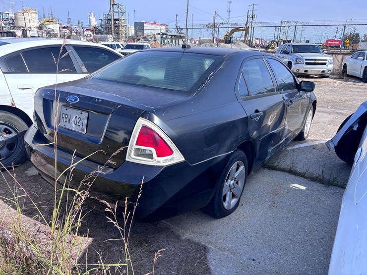 #38-•-2008-ford-fusion-|-no-key-image-3