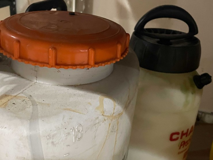 #12963-•-(2)-sprayers-image-5