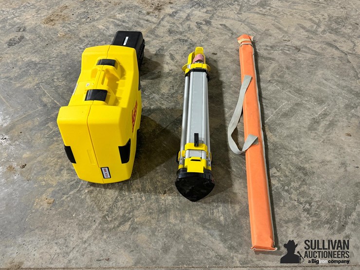 2022-leica-rugby-clh-clx300-rotating-laser-level-kit-w/-support-equipment-image-8