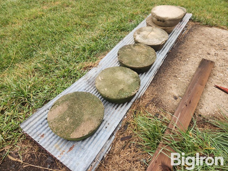 concrete-livestock-bowls-image-5