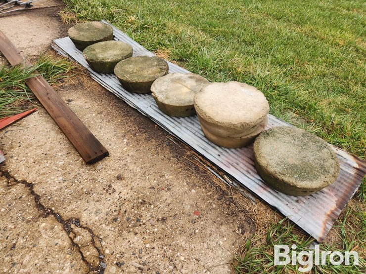 concrete-livestock-bowls-image-3