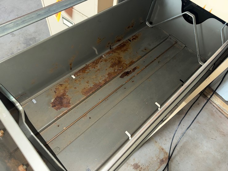 #7678-•-(2)-filing-cabinets-image-5