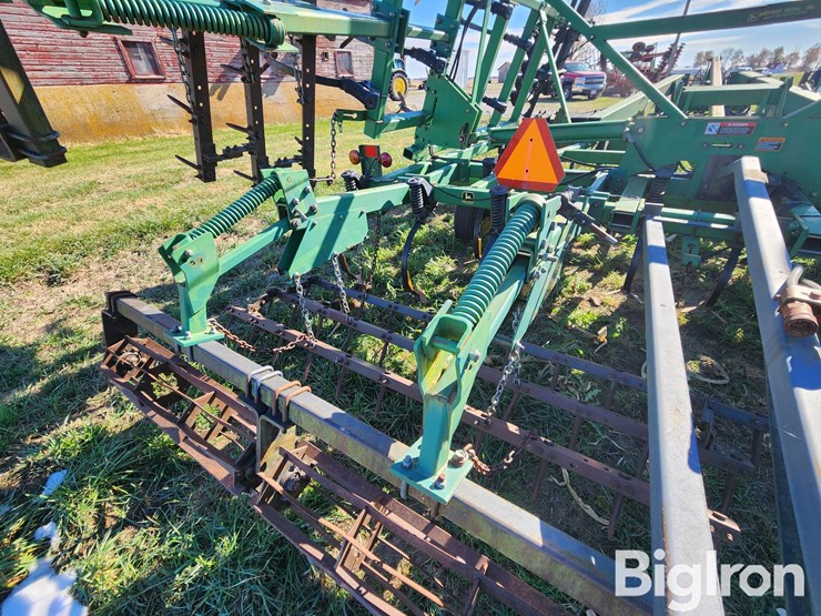 john-deere-726-image-17