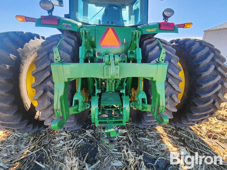 john-deere-8320-image-12