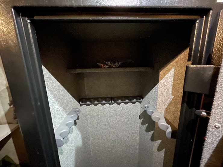 #7373-•-stack-on-gun-safe-image-10