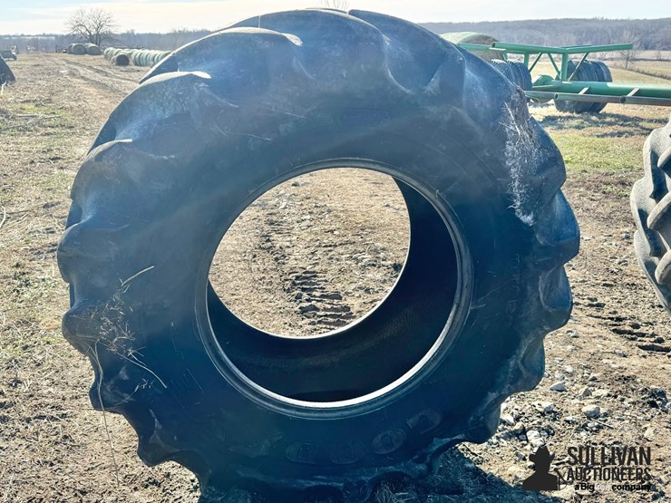 goodyear-600/65r28-tractor-tires-(bid-per-unit)-image-11